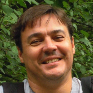 Luis Santamaría